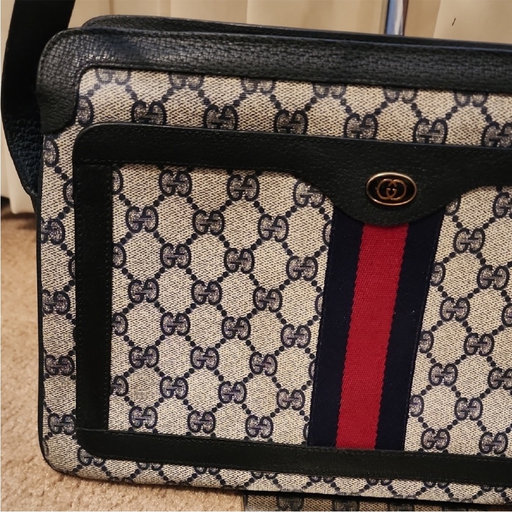 Gucci GG sherry line Shoulder Bag with Red and Blue Accents adjustable strap♥️ - Picture 6 of 14